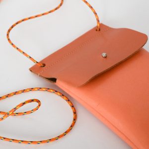 Pochette Téléphone Corail